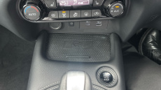 Nissan Juke 1.0 DiG-T Tekna 5dr DCT Petrol Hatchback